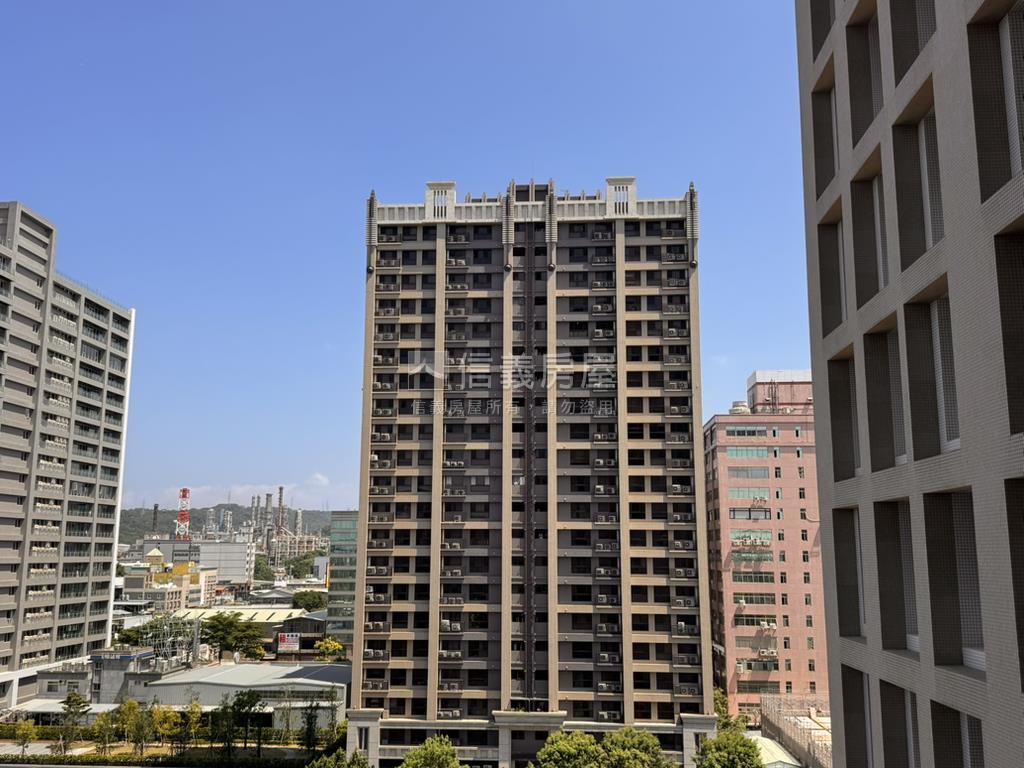 忠泰幸高樓兩房兩衛浴房屋室內格局與周邊環境