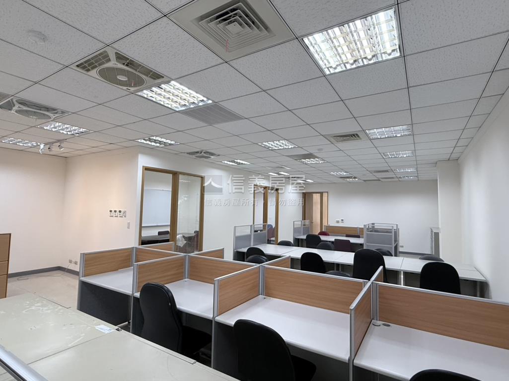 南港核心Ｔ１台灣企業總部房屋室內格局與周邊環境
