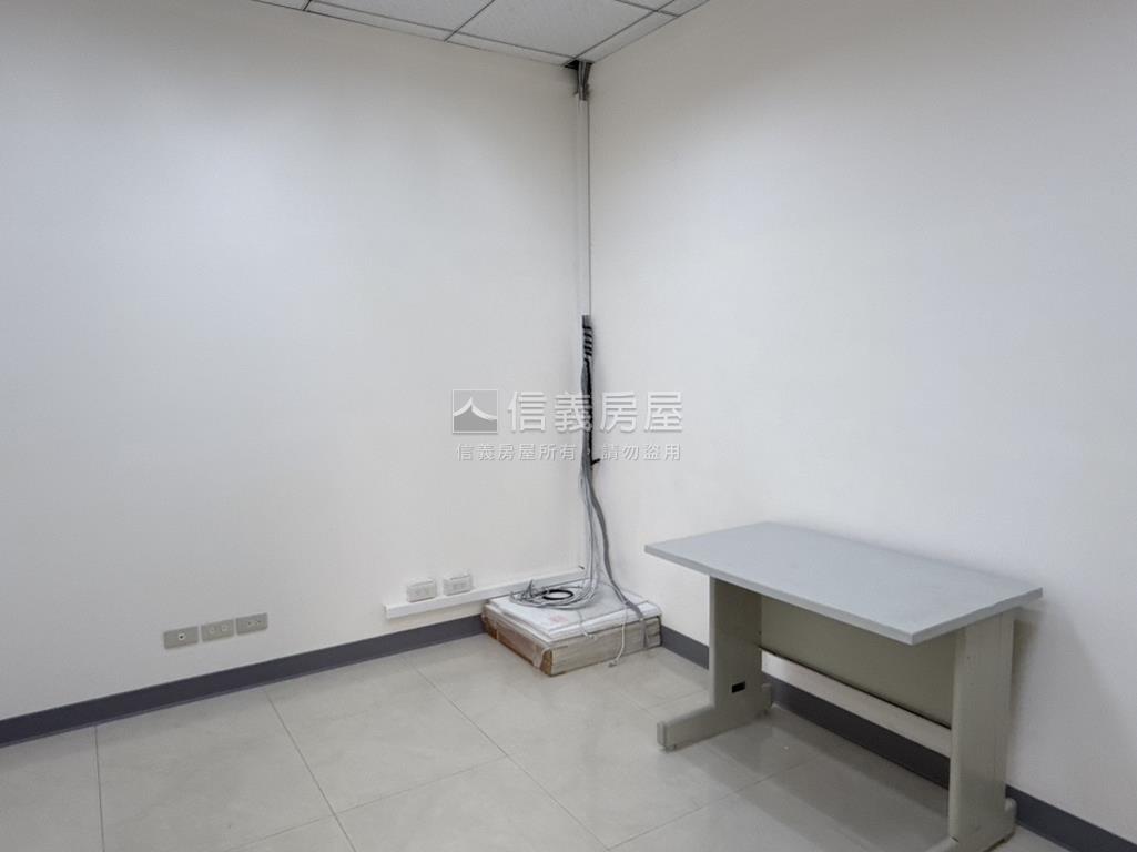 南港核心Ｔ１台灣企業總部房屋室內格局與周邊環境