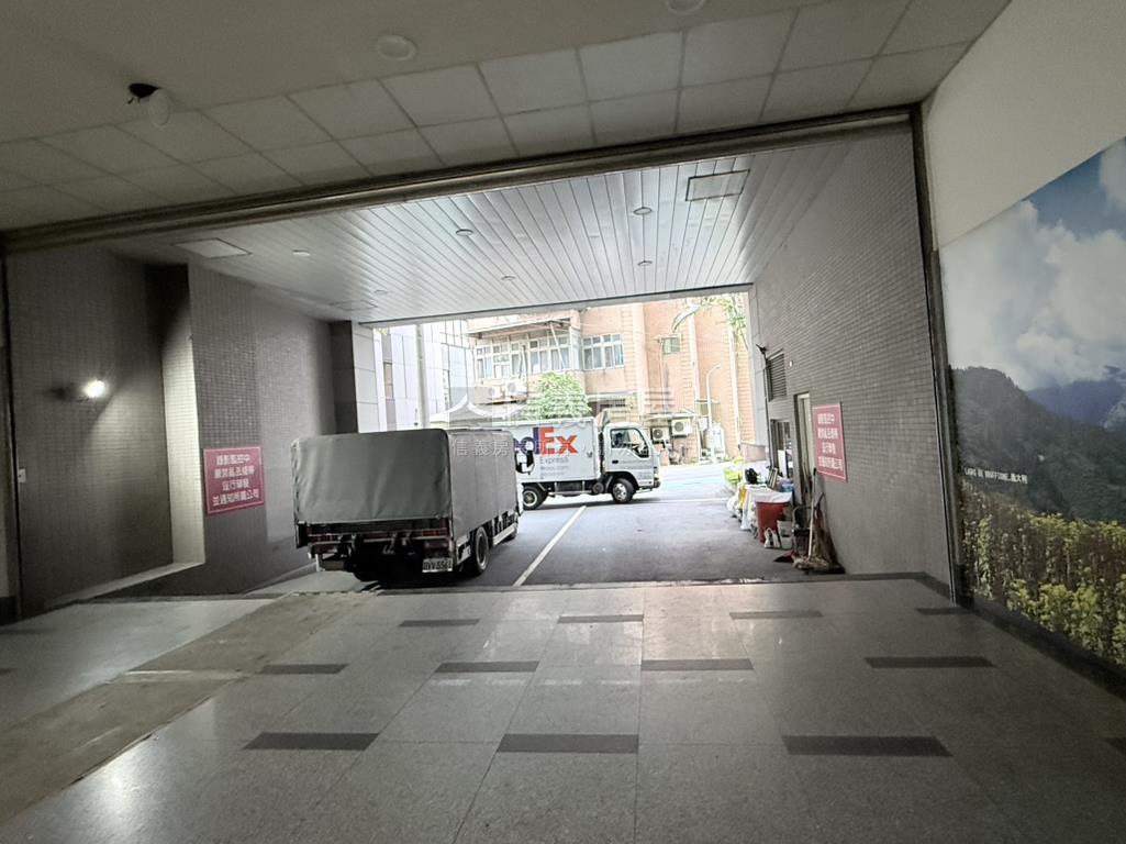 南港核心Ｔ１台灣企業總部房屋室內格局與周邊環境
