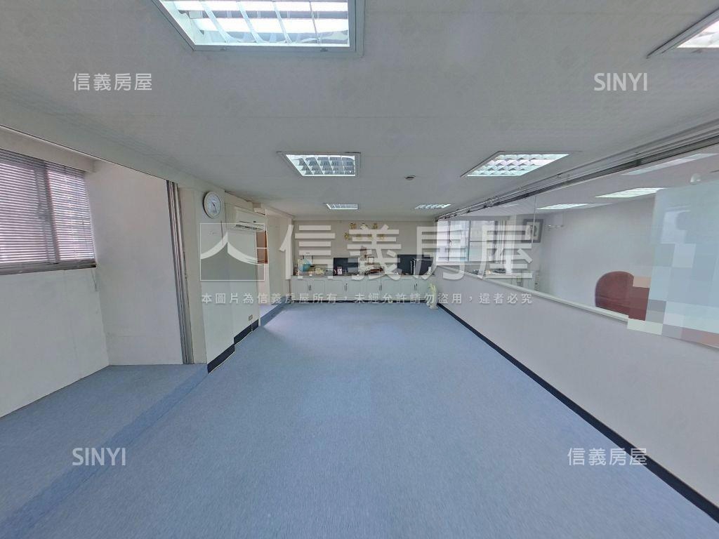 仁愛香榭有坡平車位房屋室內格局與周邊環境
