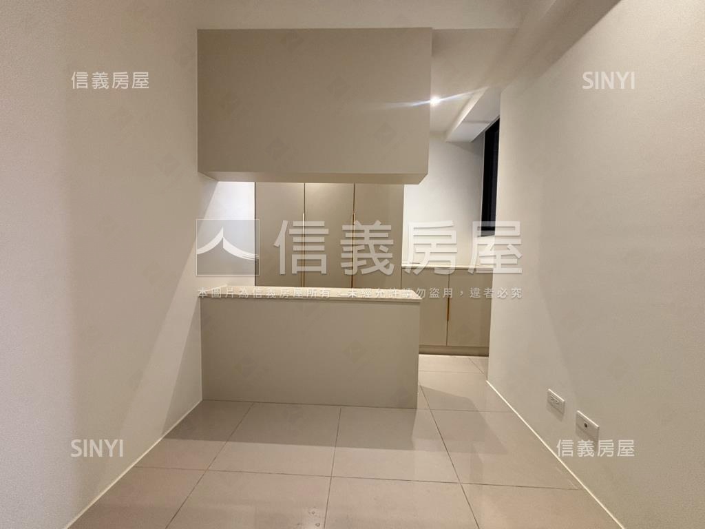 新市｜森友薈次頂兩房平車房屋室內格局與周邊環境