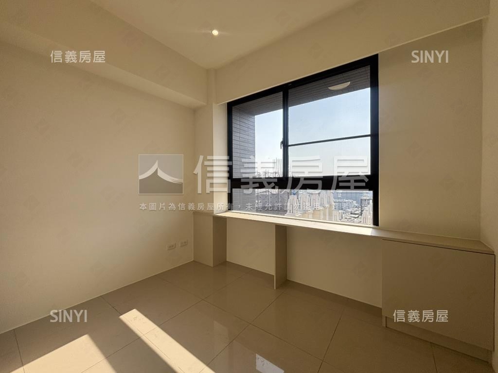 新市｜森友薈次頂兩房平車房屋室內格局與周邊環境