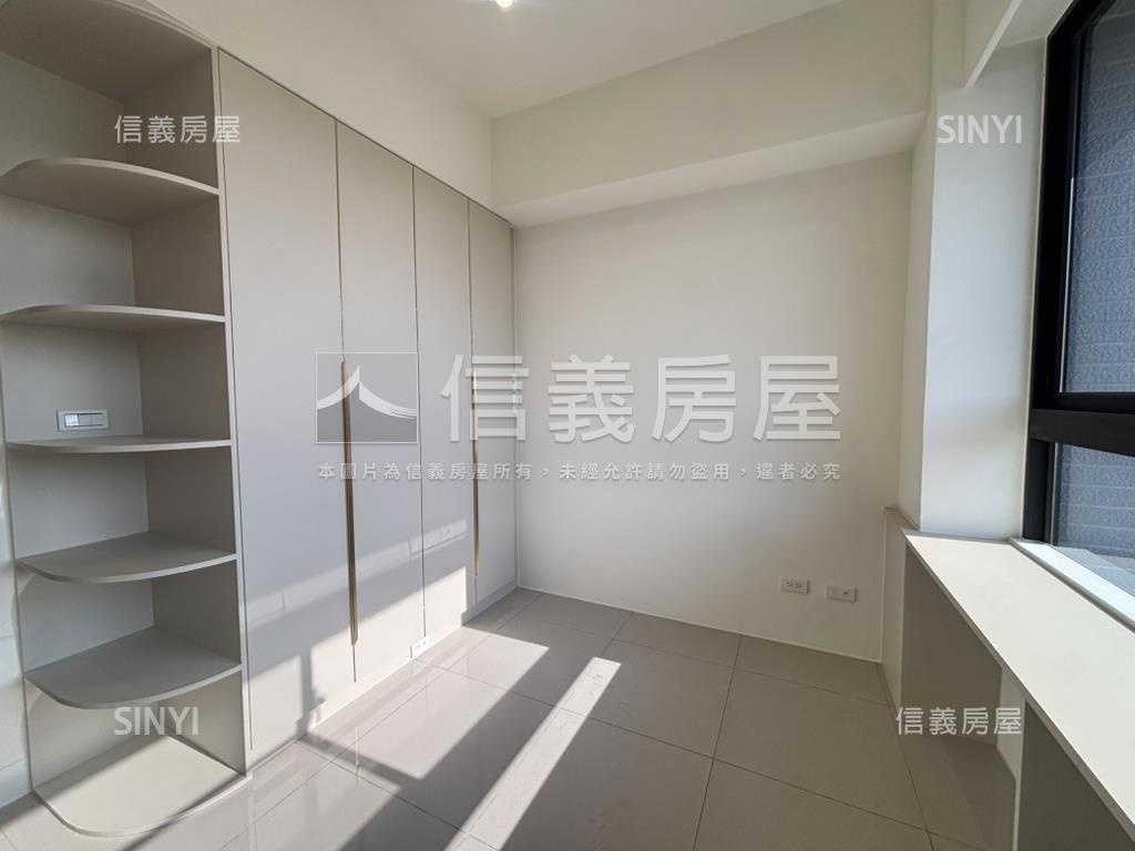 新市｜森友薈次頂兩房平車房屋室內格局與周邊環境