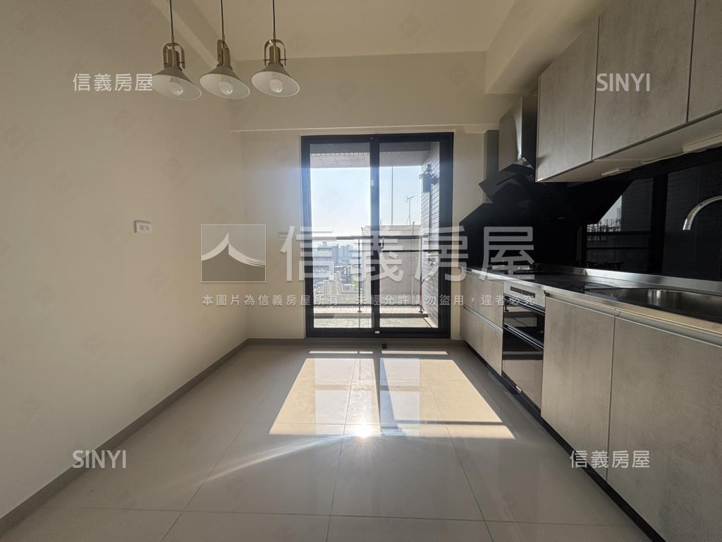 新市｜森友薈次頂兩房平車房屋室內格局與周邊環境