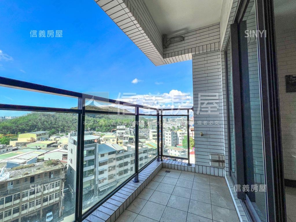 高鐵站陽台進出亮兩房房屋室內格局與周邊環境