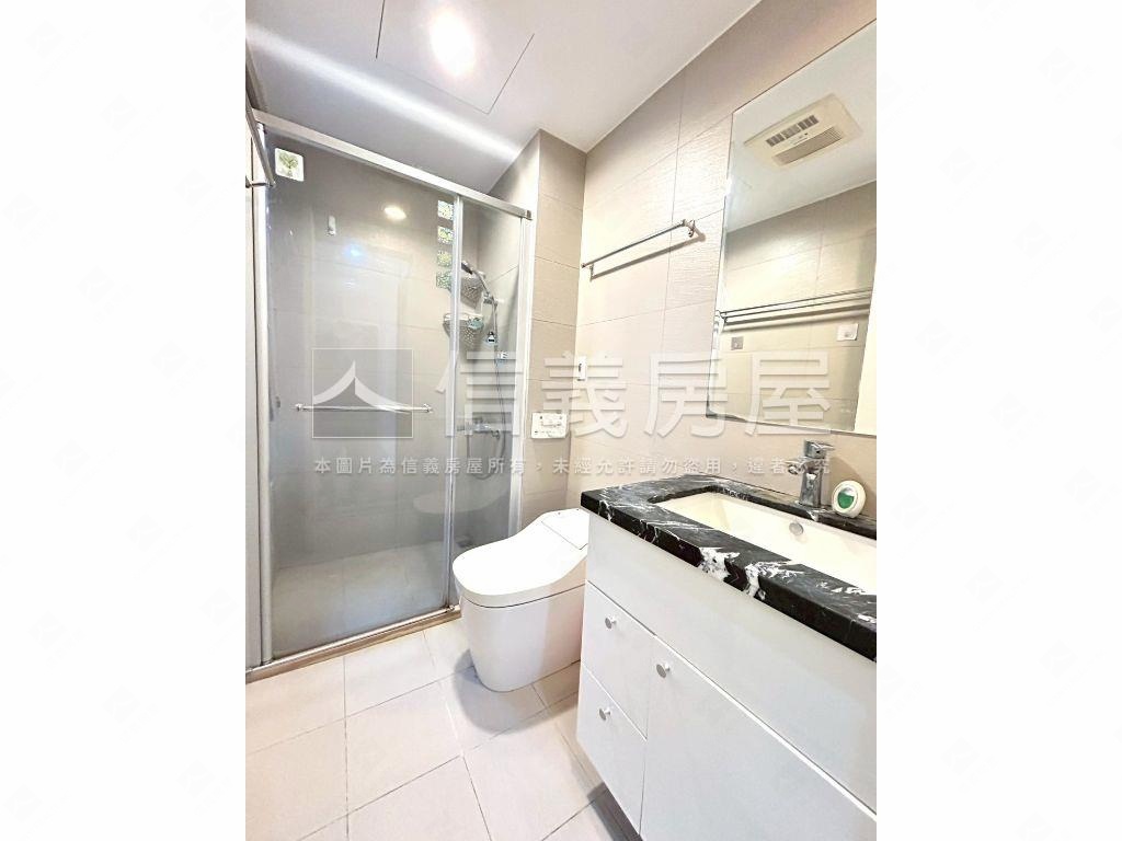 聯上世紀發財三房車位房屋室內格局與周邊環境