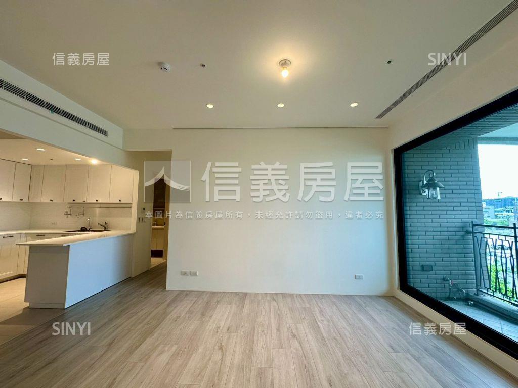 龍寶愛臻邸三房朝東雙車戶房屋室內格局與周邊環境