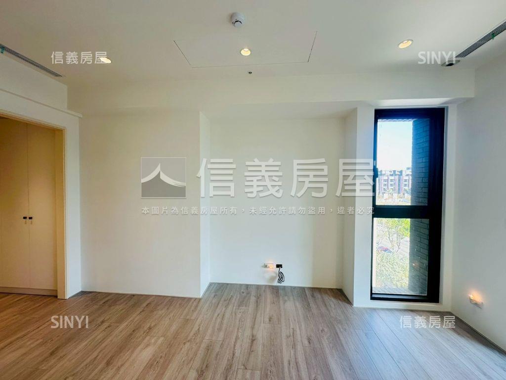 龍寶愛臻邸三房朝東雙車戶房屋室內格局與周邊環境