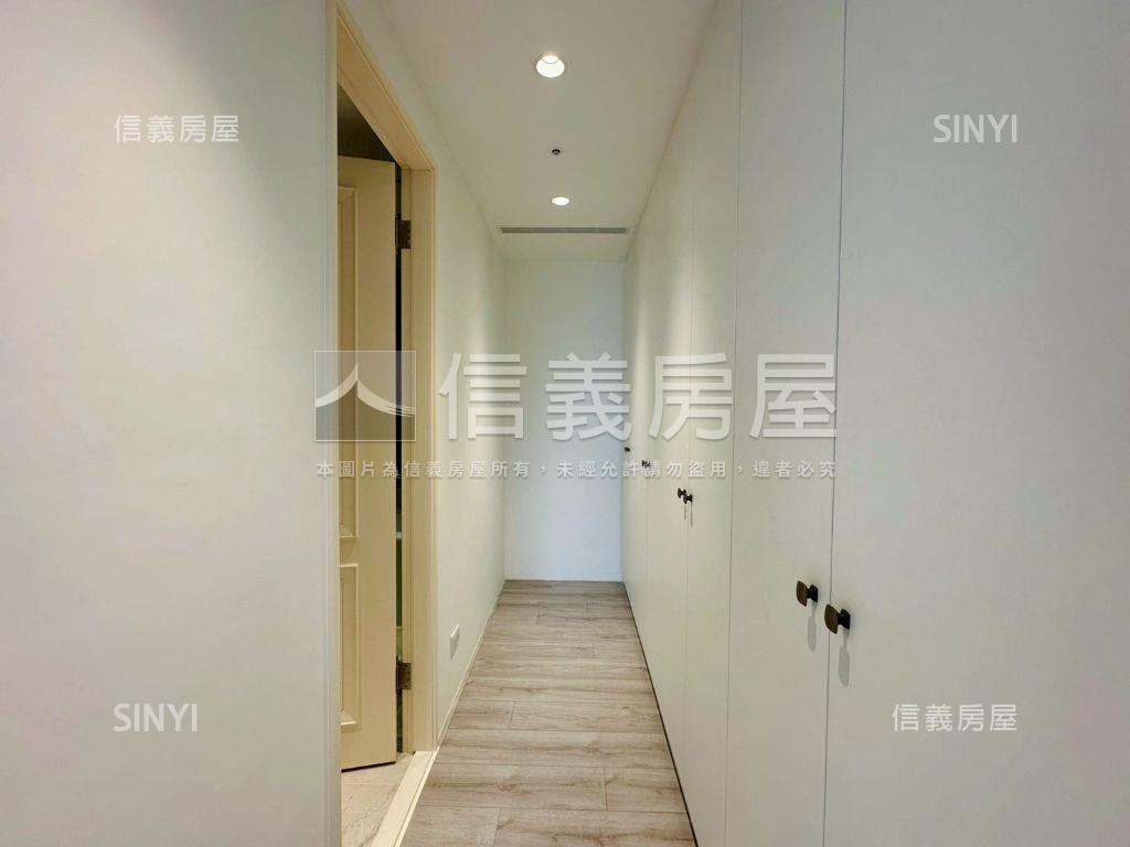 龍寶愛臻邸三房朝東雙車戶房屋室內格局與周邊環境