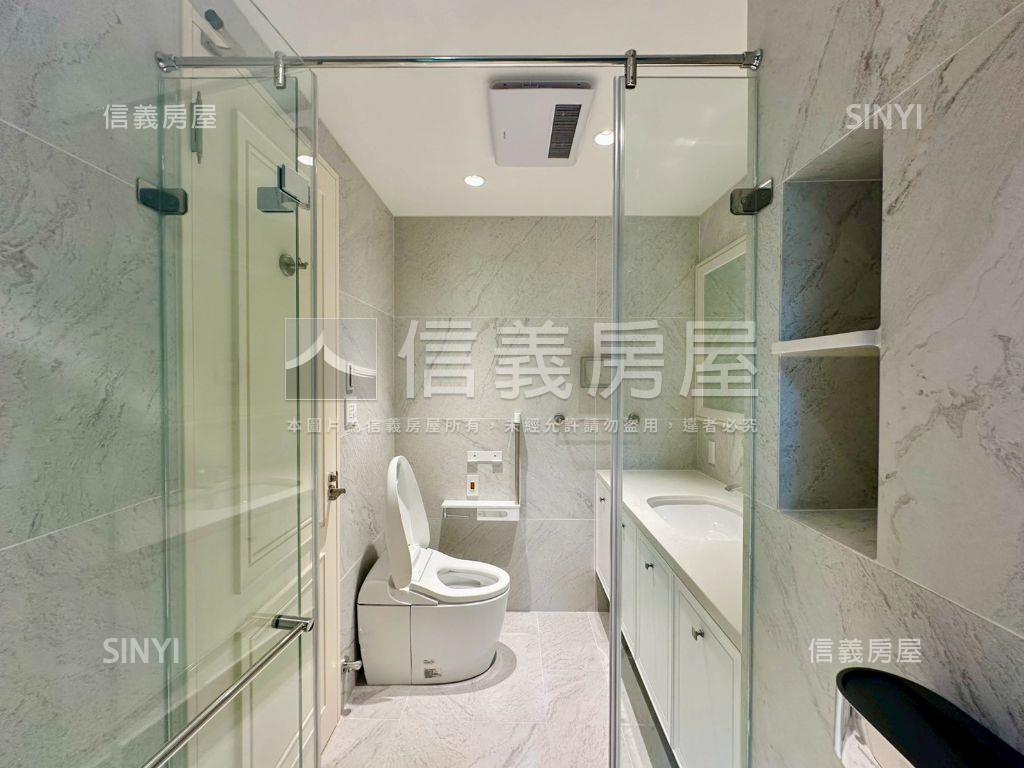 龍寶愛臻邸三房朝東雙車戶房屋室內格局與周邊環境