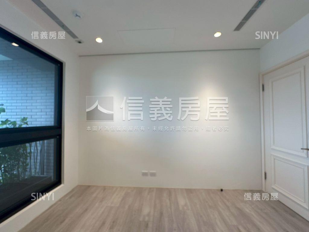 龍寶愛臻邸三房朝東雙車戶房屋室內格局與周邊環境