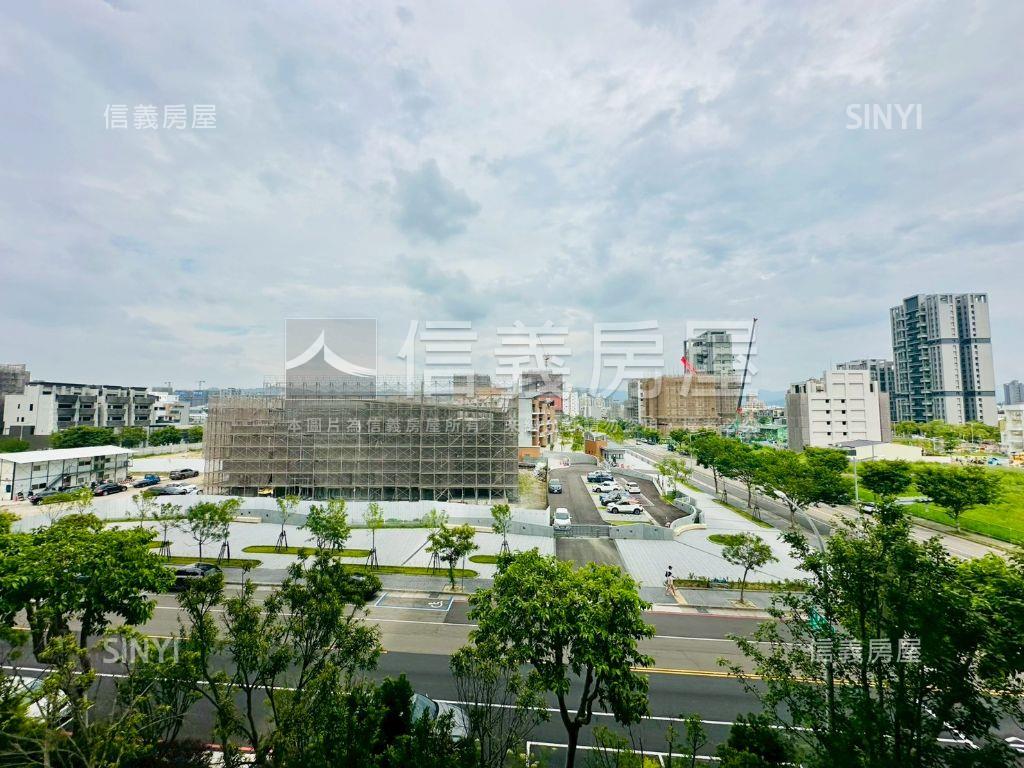 龍寶愛臻邸三房朝東雙車戶房屋室內格局與周邊環境