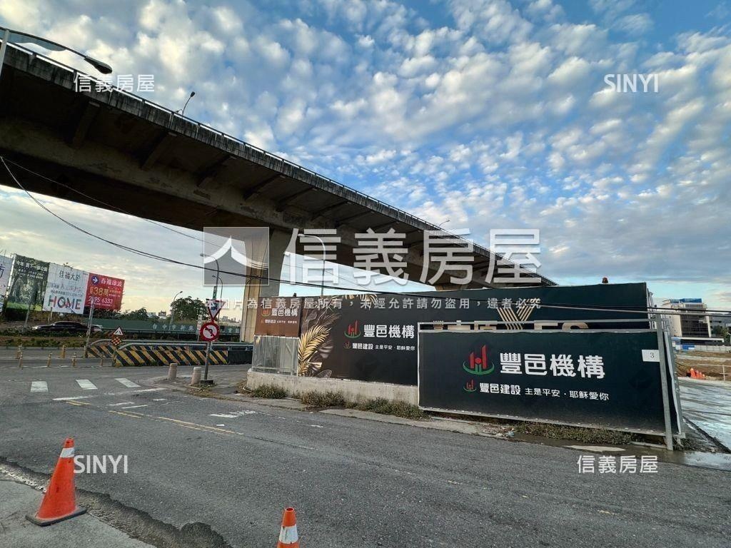 太原ＹＥＳ三房平面車位房屋室內格局與周邊環境