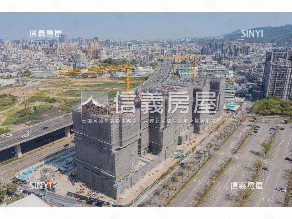 太原ＹＥＳ三房平面車位房屋室內格局與周邊環境