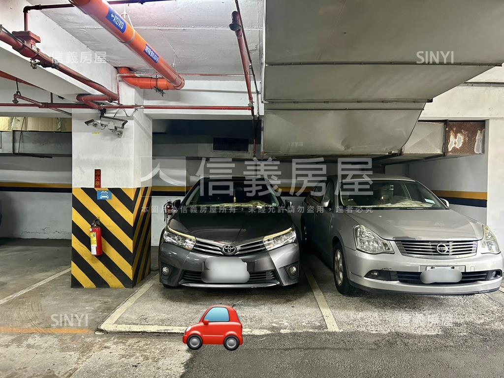 近中山路寬４米金店面房屋室內格局與周邊環境