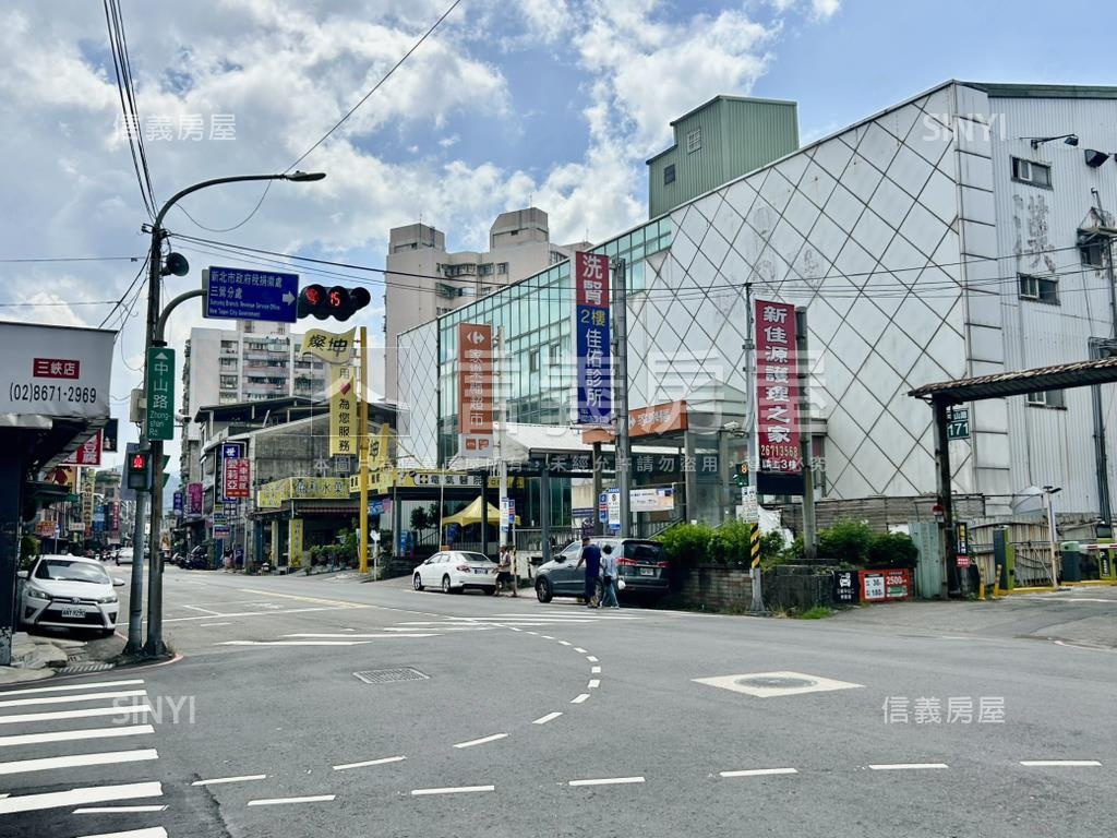 近中山路寬４米金店面房屋室內格局與周邊環境