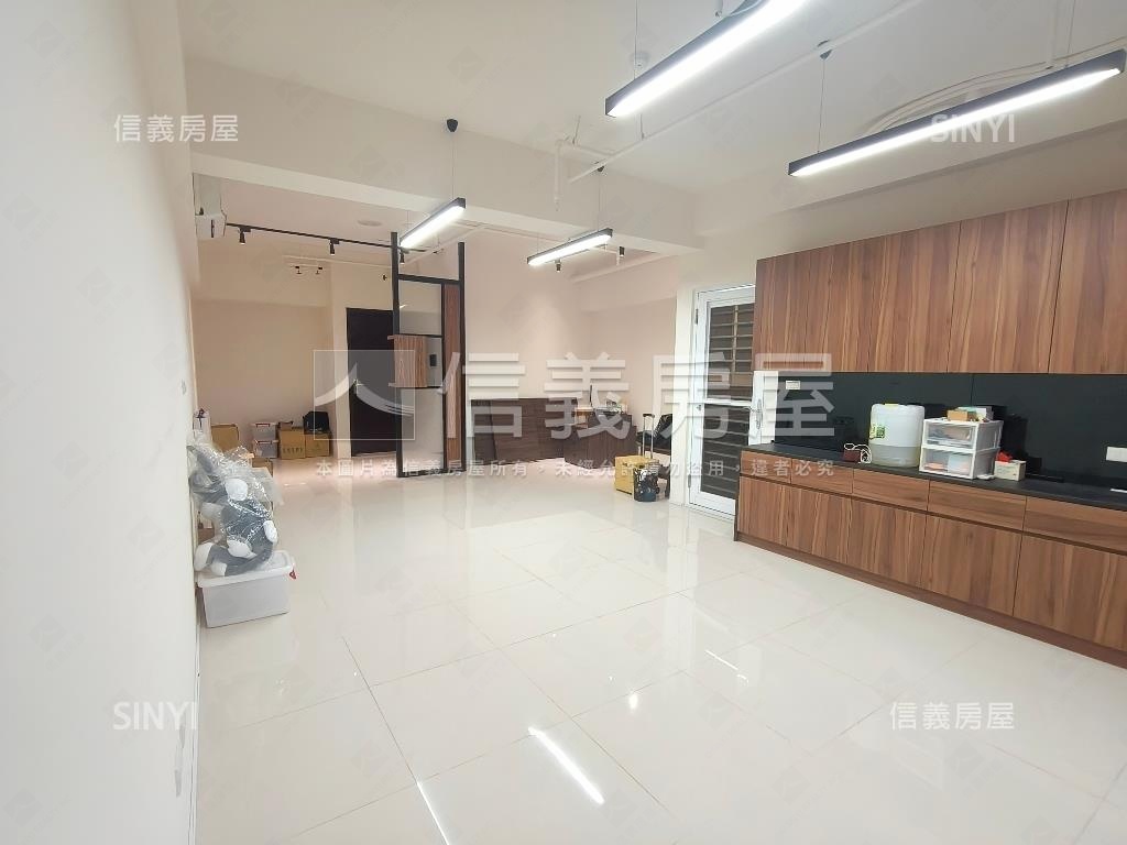 超級城市ＳＵＰＥＲ曼哈頓房屋室內格局與周邊環境