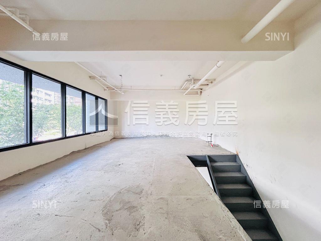 近青埔國中約６米寬金店面房屋室內格局與周邊環境