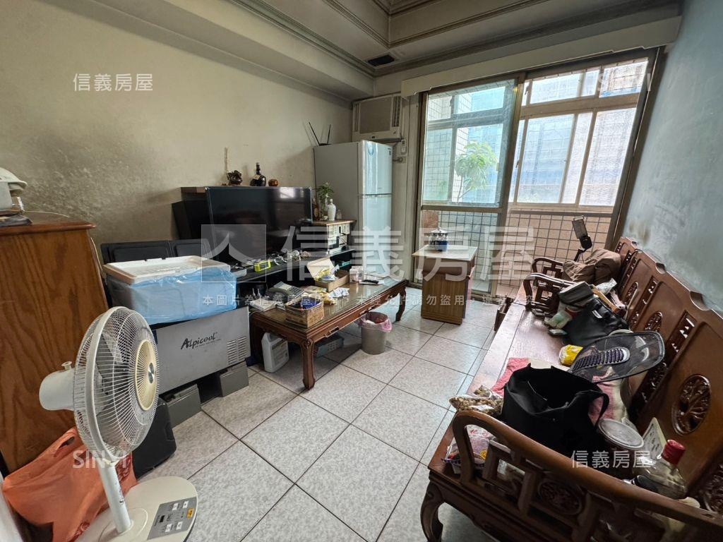 台北神話兩房車位房屋室內格局與周邊環境