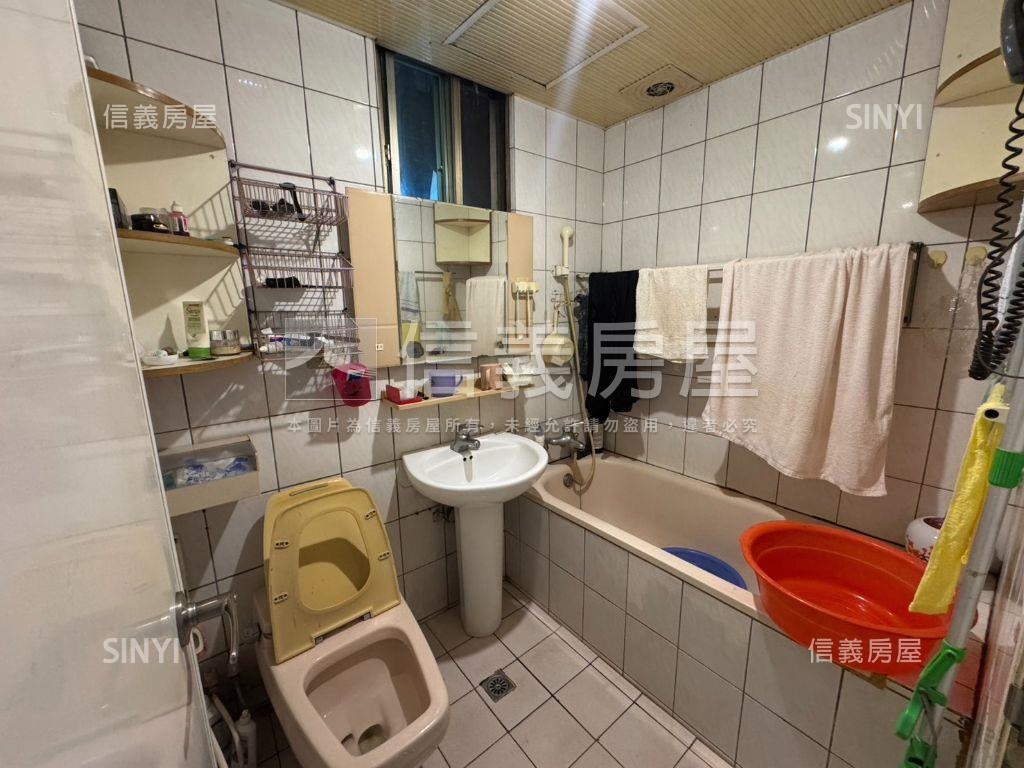 台北神話兩房車位房屋室內格局與周邊環境