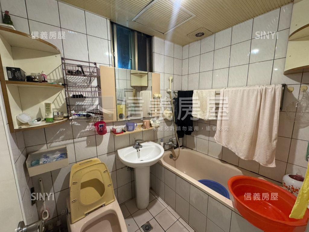 台北神話兩房車位房屋室內格局與周邊環境