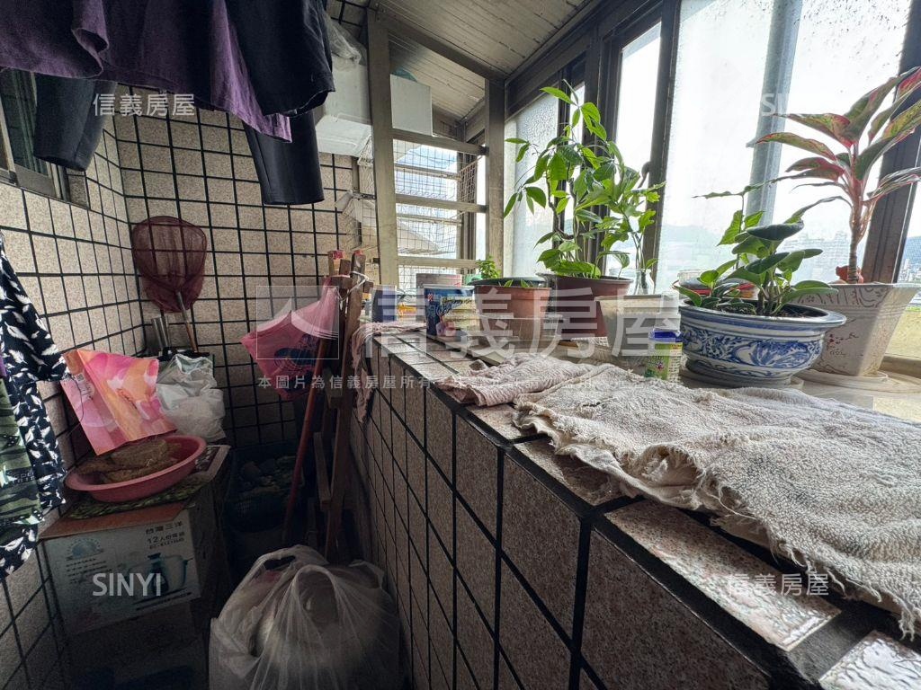 台北神話兩房車位房屋室內格局與周邊環境