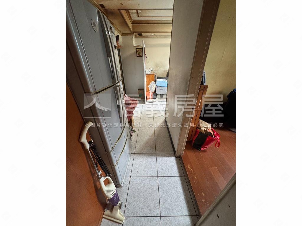 台北神話兩房車位房屋室內格局與周邊環境