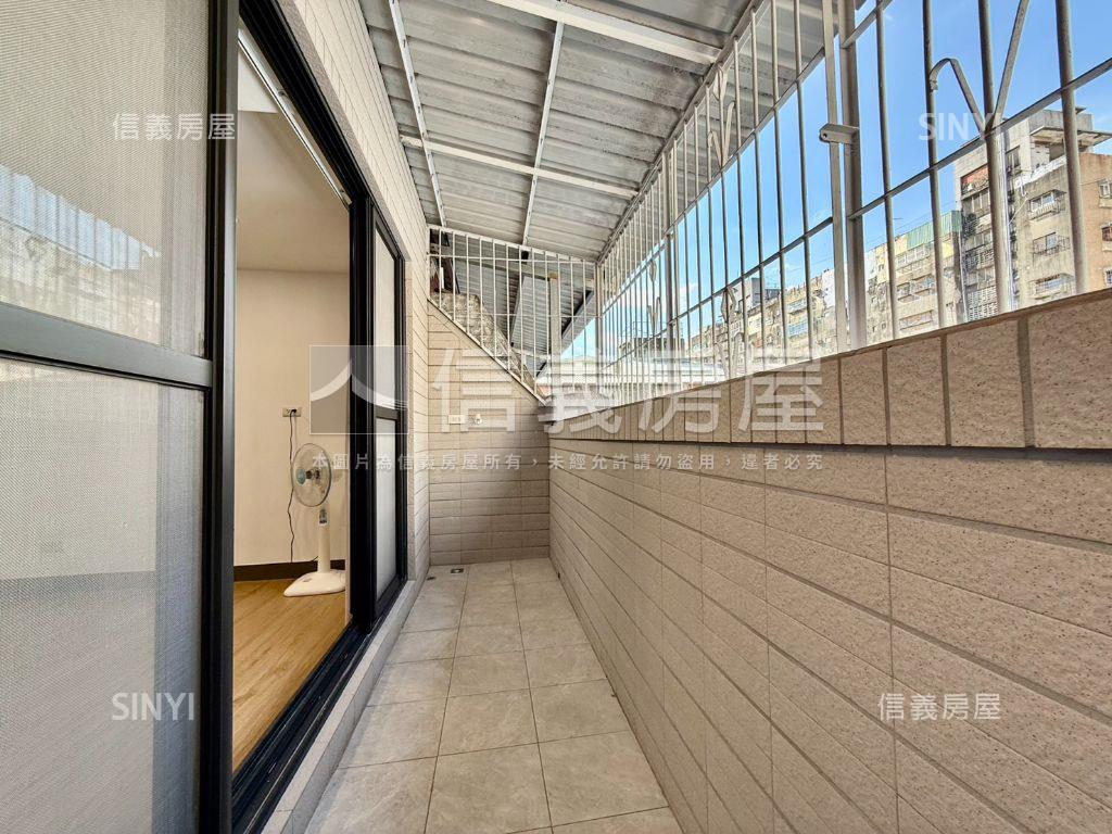 中區底總價套房稀有釋出房屋室內格局與周邊環境