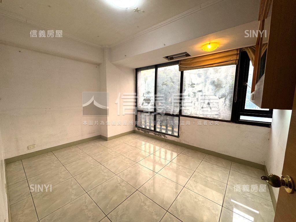 中正紀念堂綠蔭美廈房屋室內格局與周邊環境