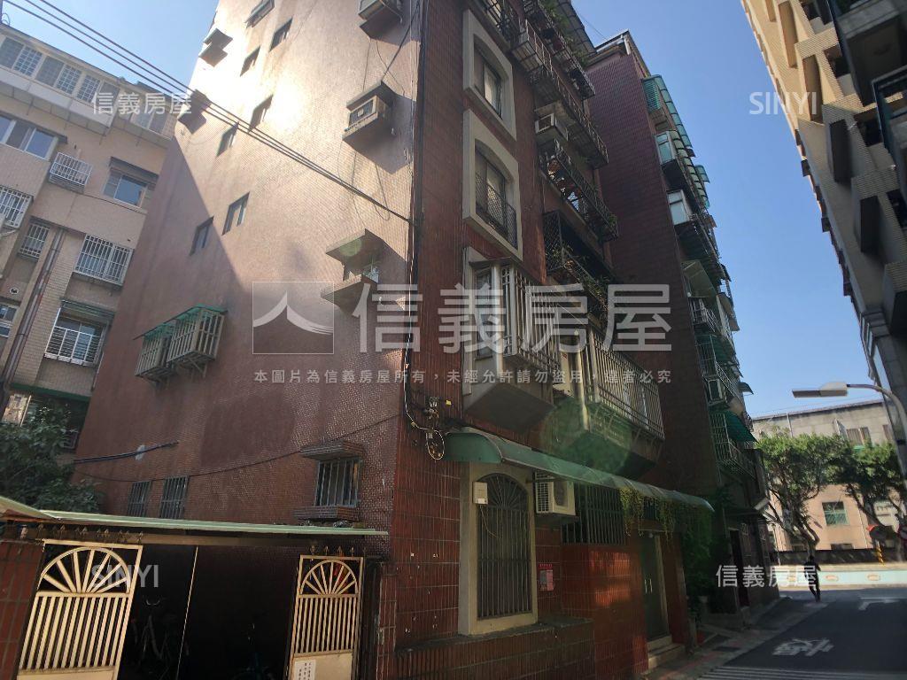 中正紀念堂綠蔭美廈房屋室內格局與周邊環境