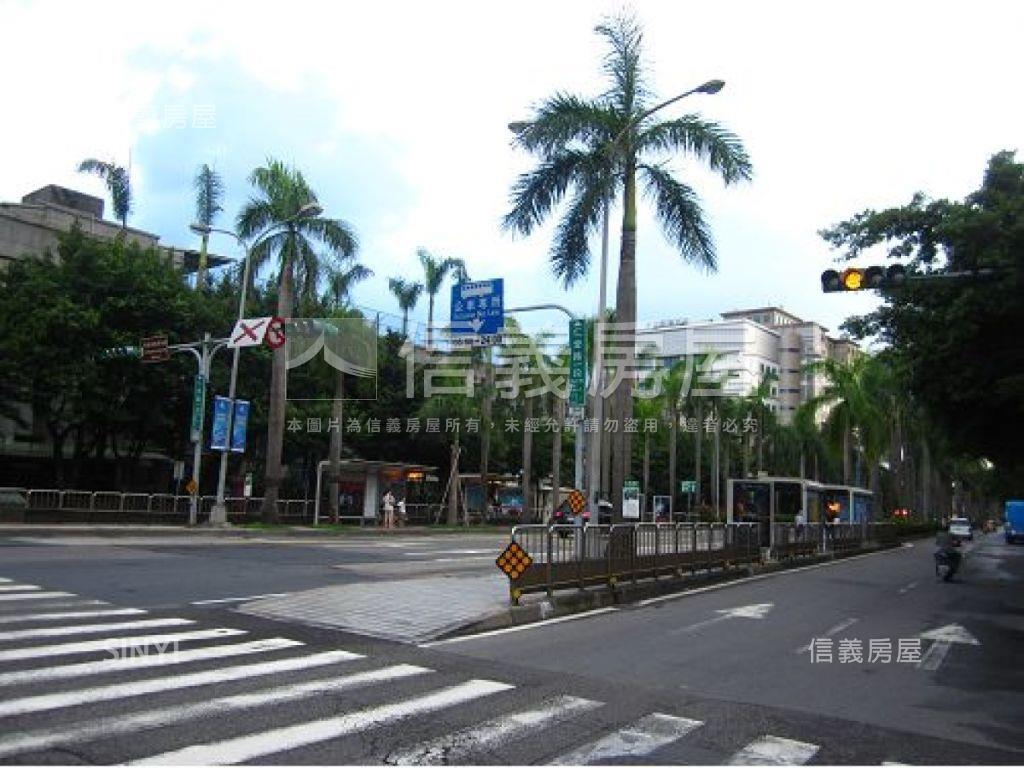 中正紀念堂綠蔭美廈房屋室內格局與周邊環境