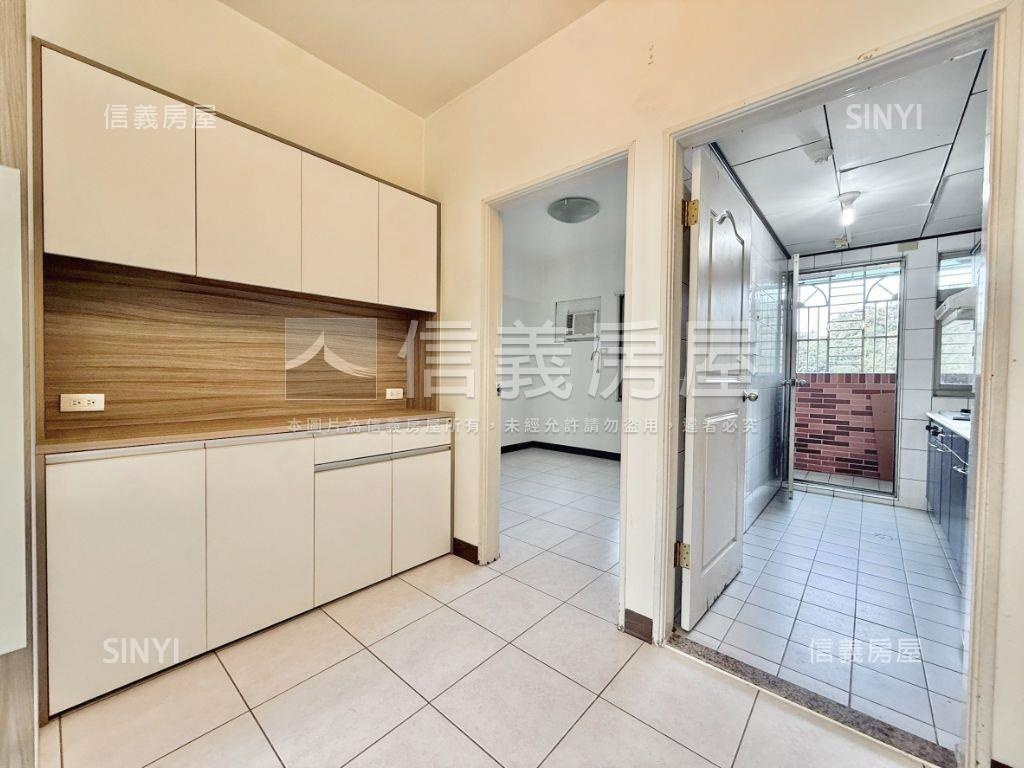 東方桂冠時尚精品三房房屋室內格局與周邊環境