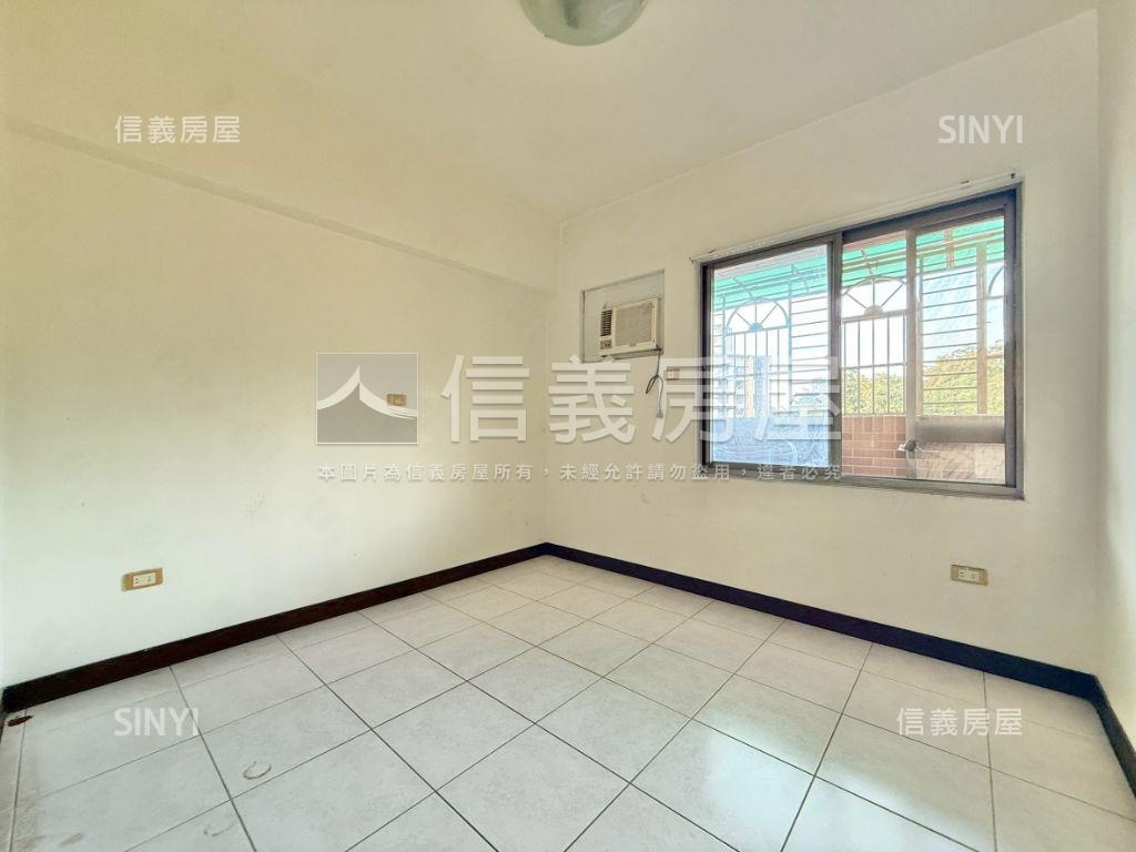 東方桂冠時尚精品三房房屋室內格局與周邊環境