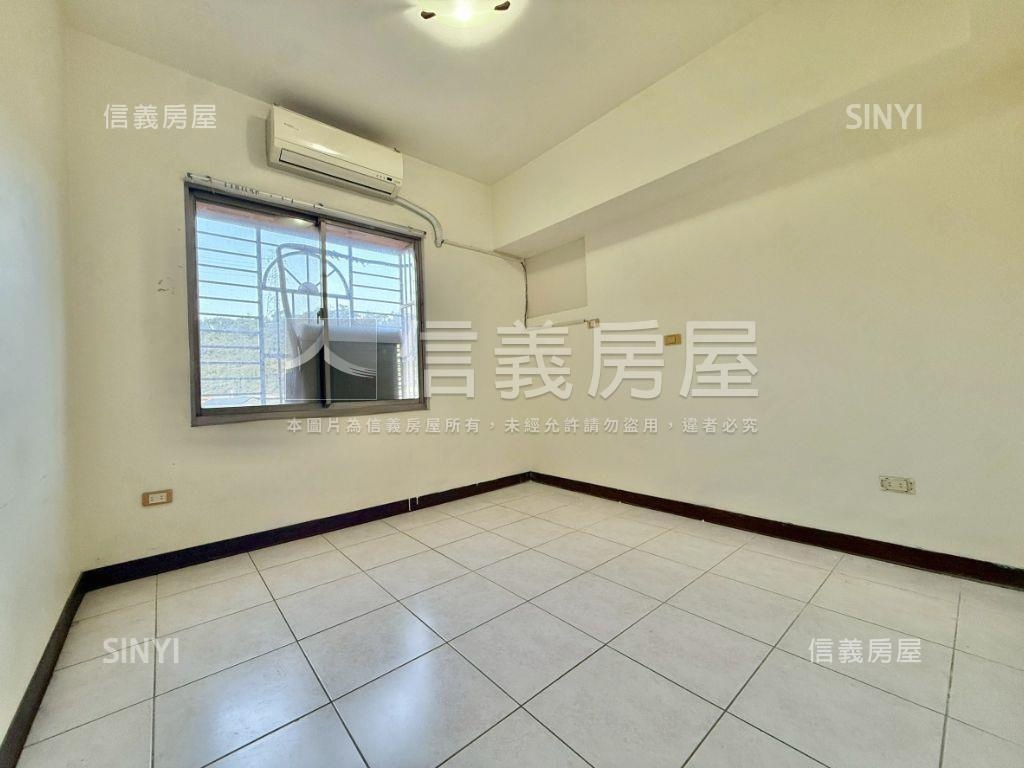 東方桂冠時尚精品三房房屋室內格局與周邊環境