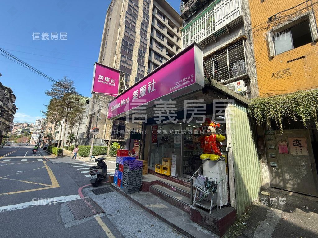 東方桂冠時尚精品三房房屋室內格局與周邊環境