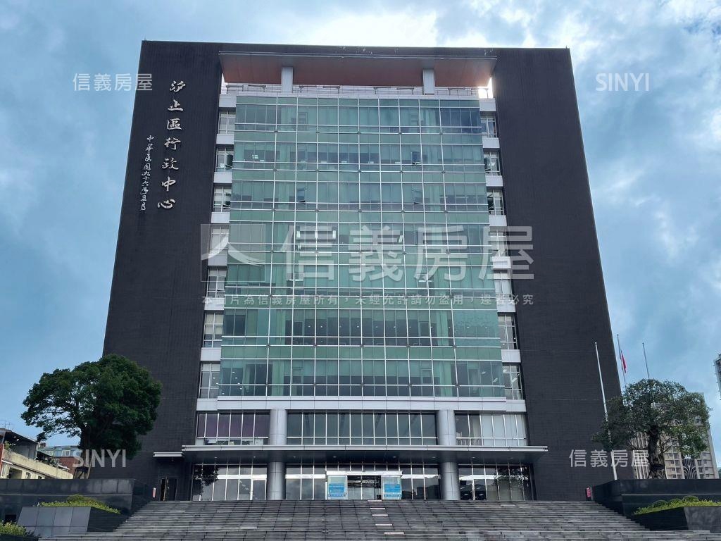 東方桂冠時尚精品三房房屋室內格局與周邊環境