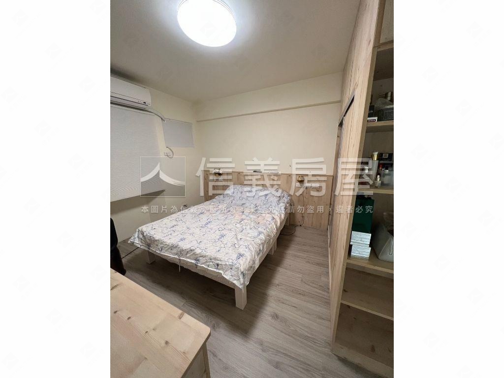 海山捷運輕奢電梯三房房屋室內格局與周邊環境