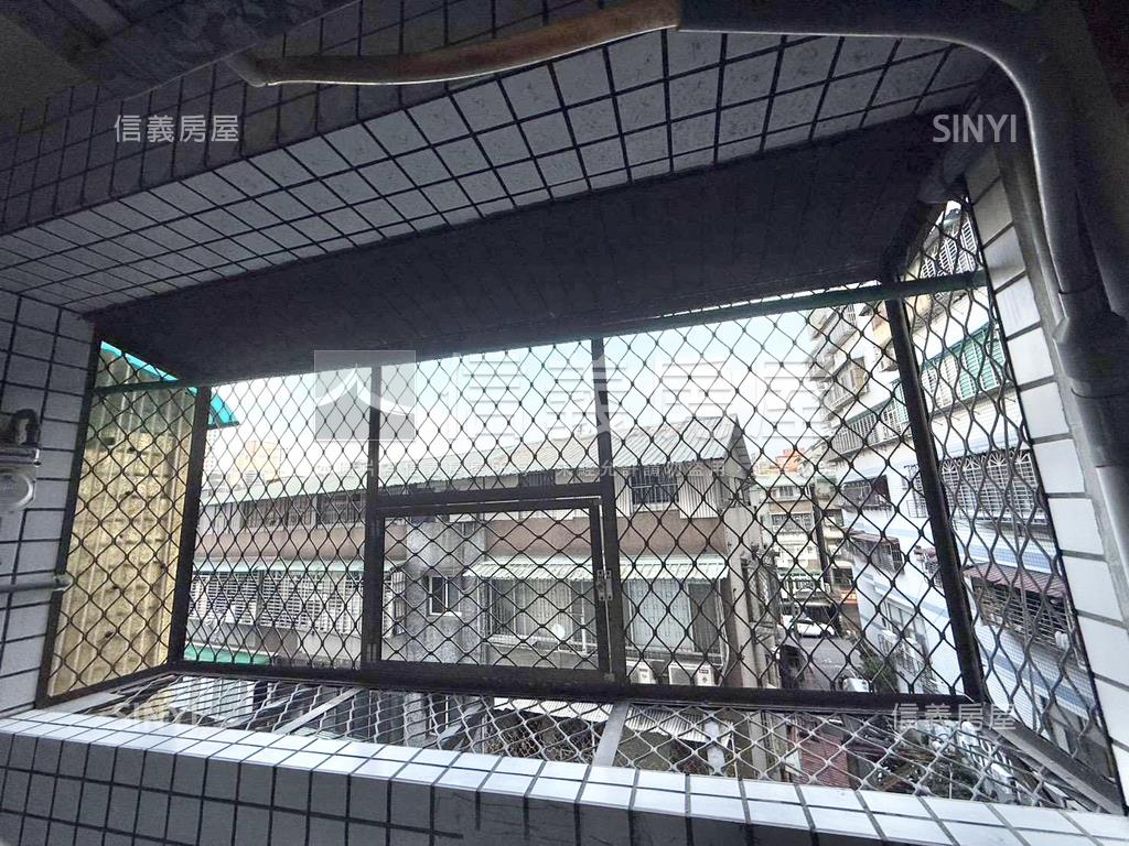 江翠捷運．文聖豪門房屋室內格局與周邊環境