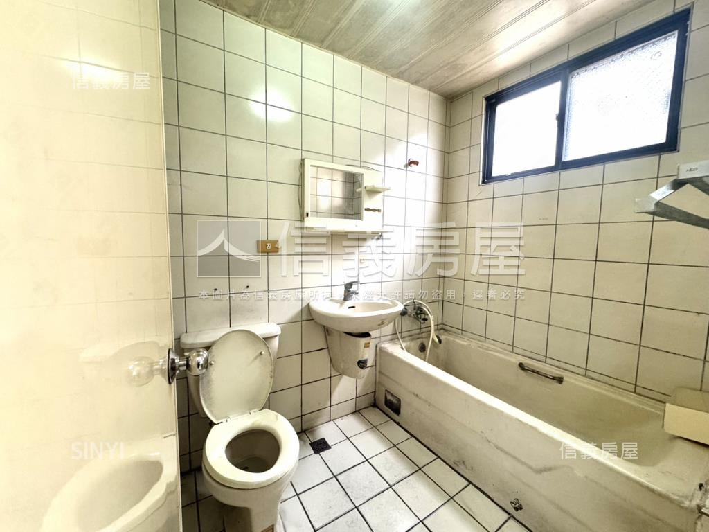 近瑞城國小臨路透天房屋室內格局與周邊環境