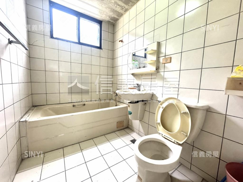 近瑞城國小臨路透天房屋室內格局與周邊環境