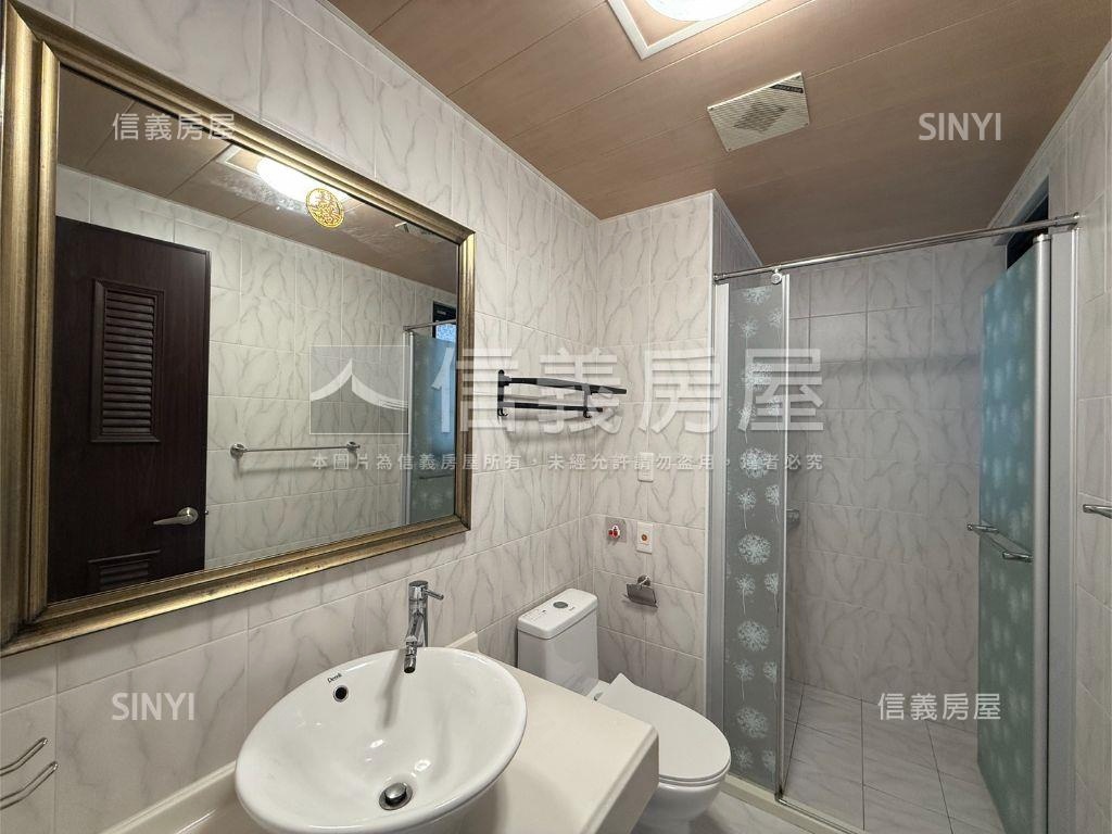 近都會公園小資兩房平車房屋室內格局與周邊環境