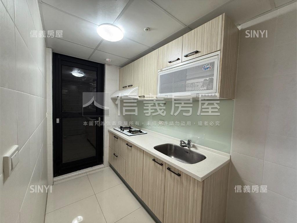 近都會公園小資兩房平車房屋室內格局與周邊環境