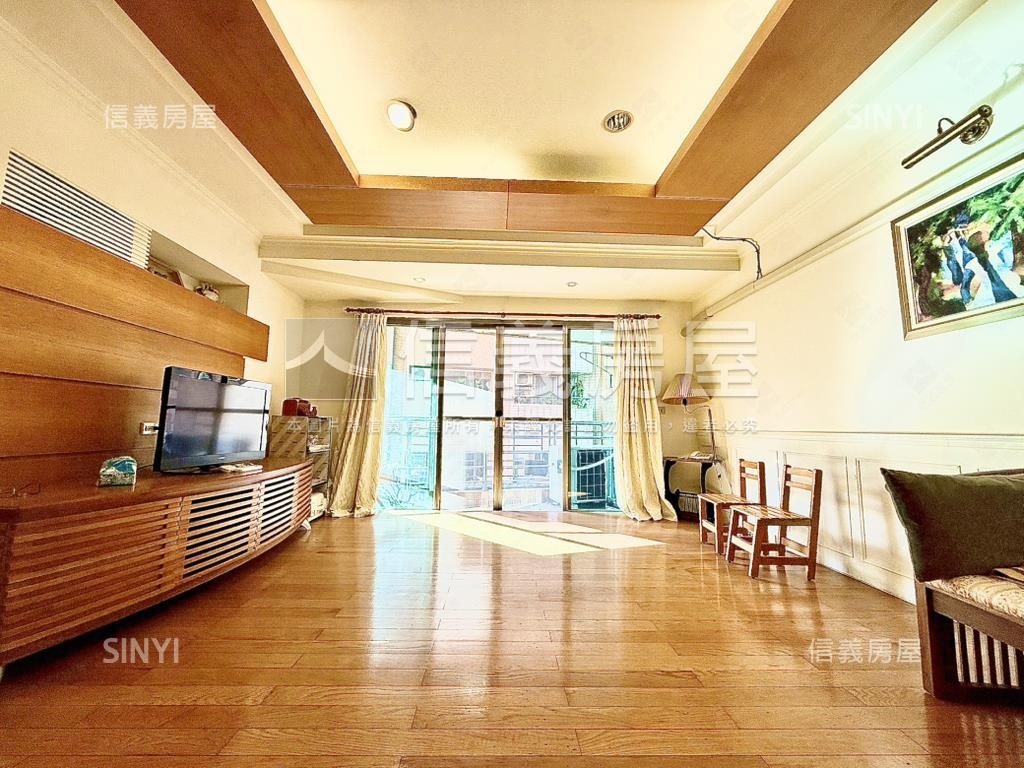 推薦！雙面採光大四房平車房屋室內格局與周邊環境