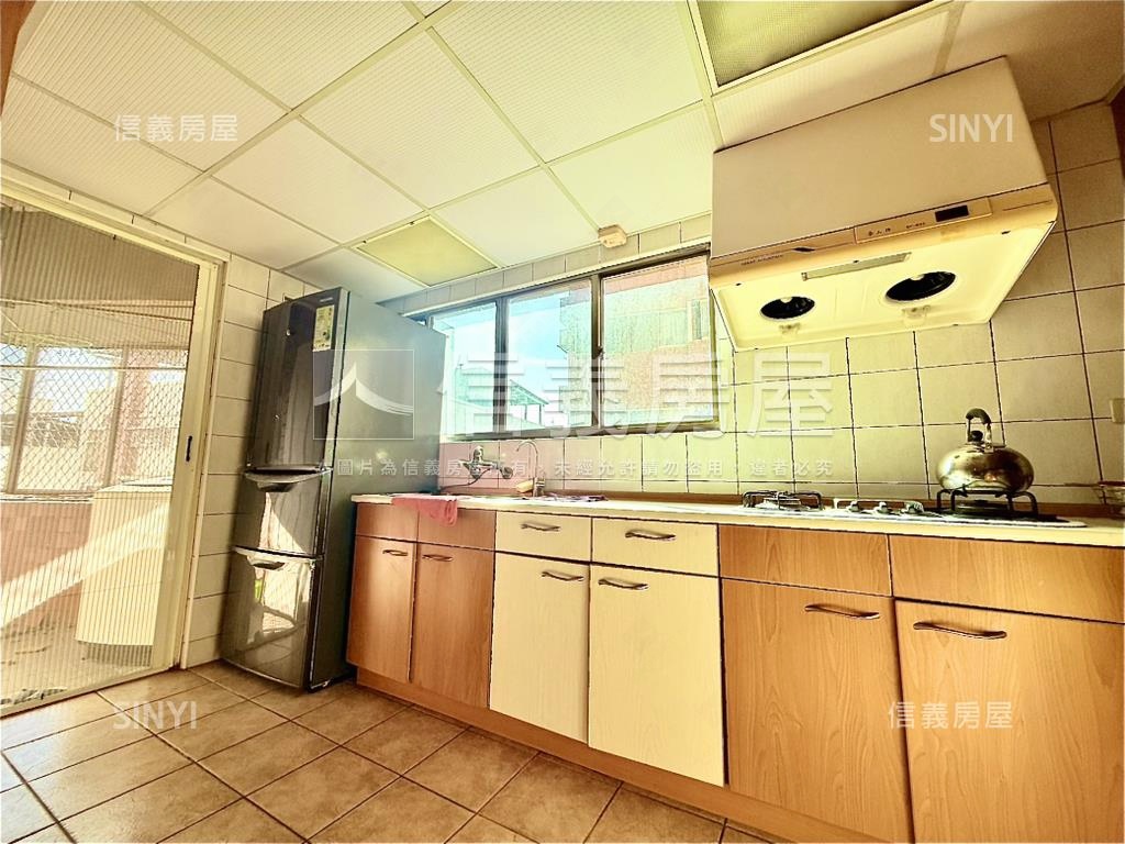 推薦！雙面採光大四房平車房屋室內格局與周邊環境