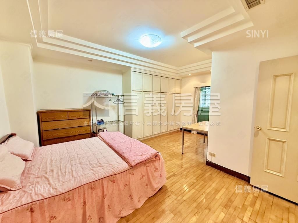 推薦！雙面採光大四房平車房屋室內格局與周邊環境