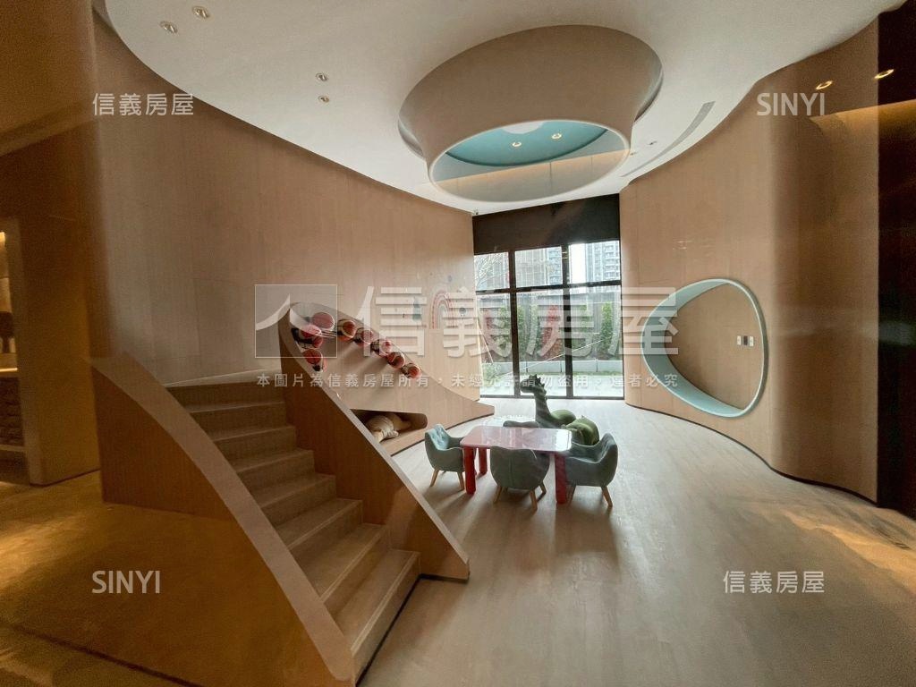 長虹天韻大三房平車房屋室內格局與周邊環境