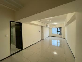 長虹天韻大三房平車