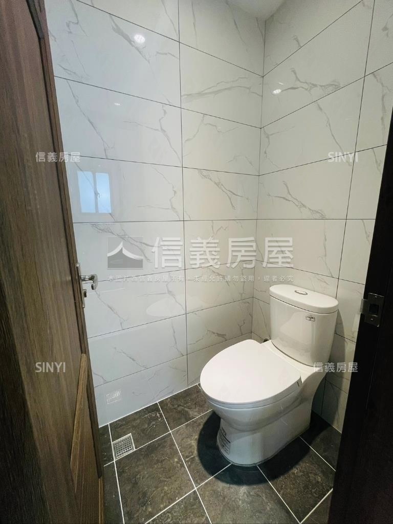 大興七街鋼骨造挑高店面房屋室內格局與周邊環境