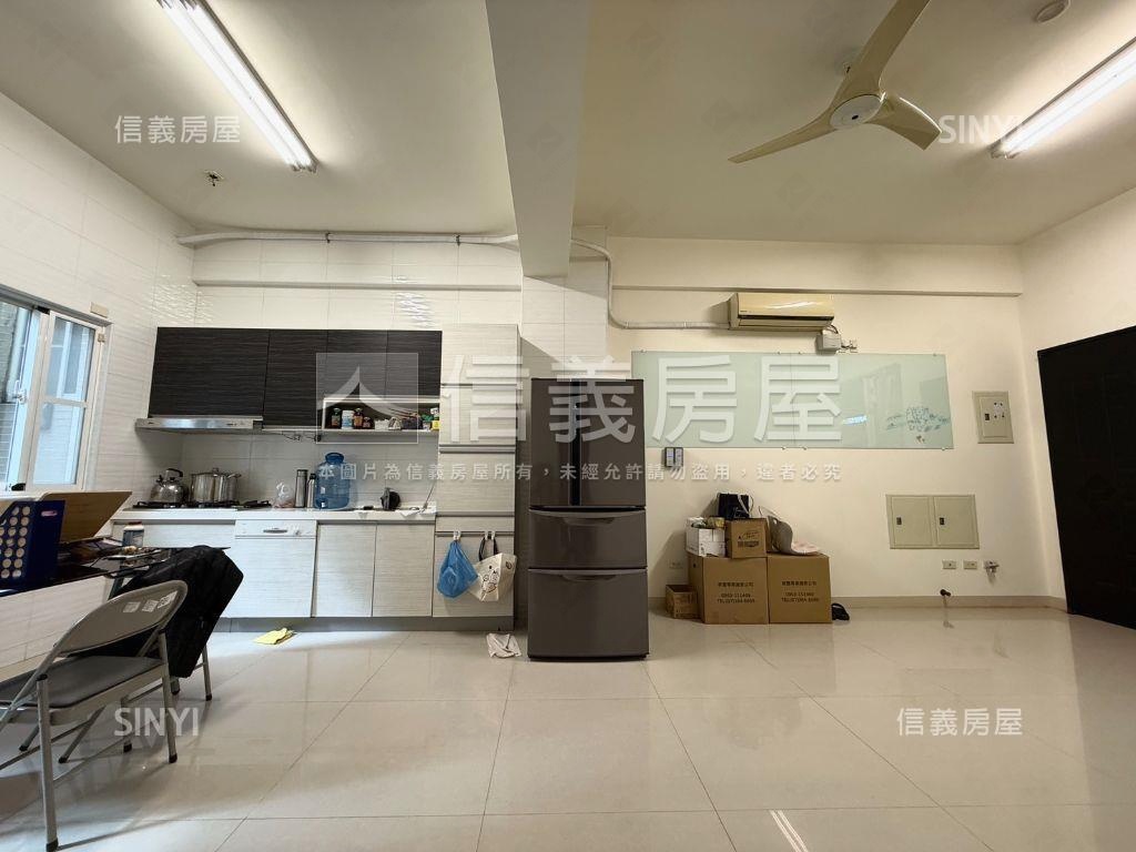 ★面寬大地坪車墅房屋室內格局與周邊環境